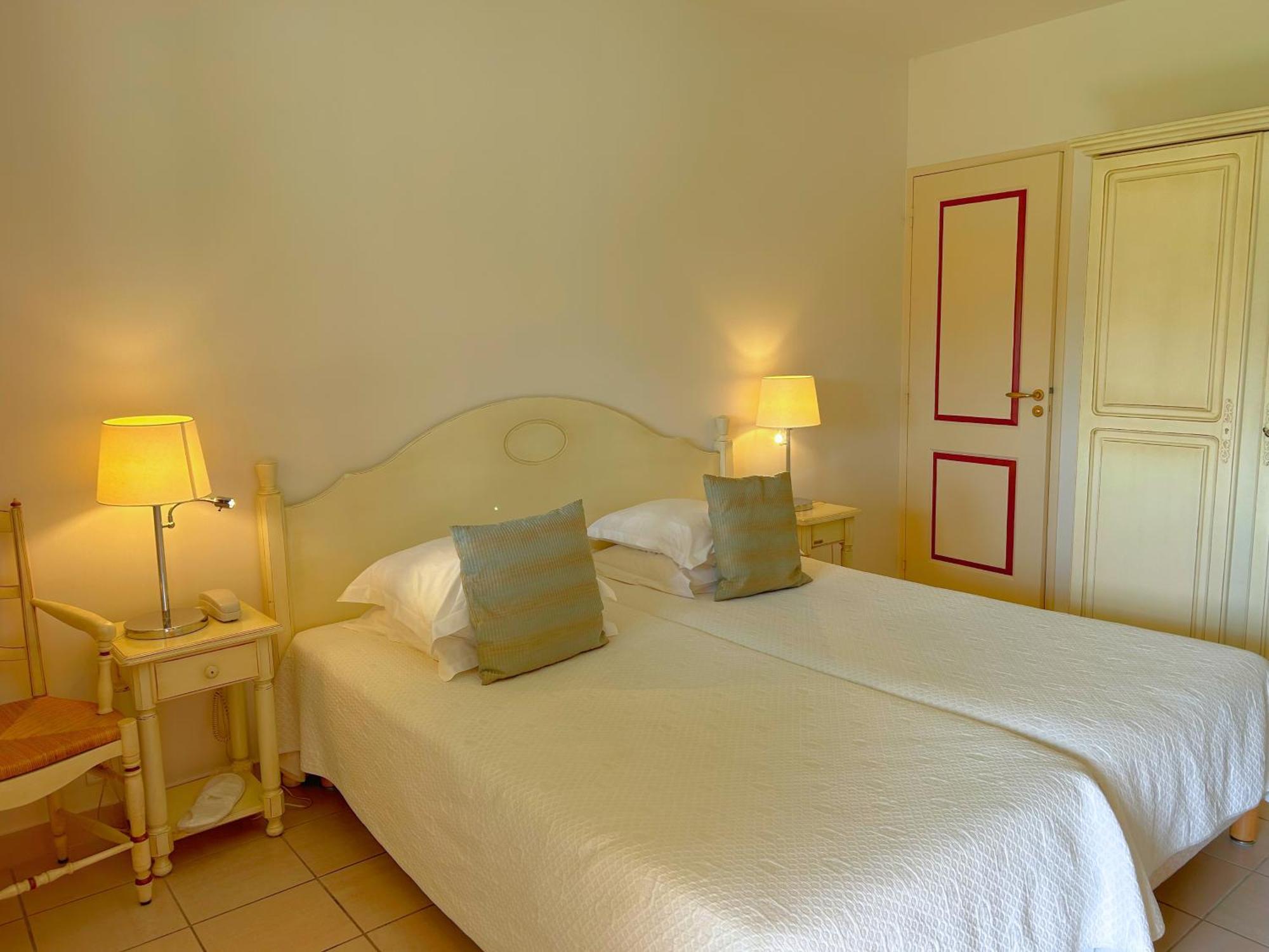 Hotel Terriciae Aux Portes De Maussane Les Alpilles Номер фото